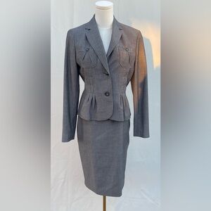 Nine West Women’s Suit, size 2 Charcoal Pinstripe Blazer and Skirt, EUC